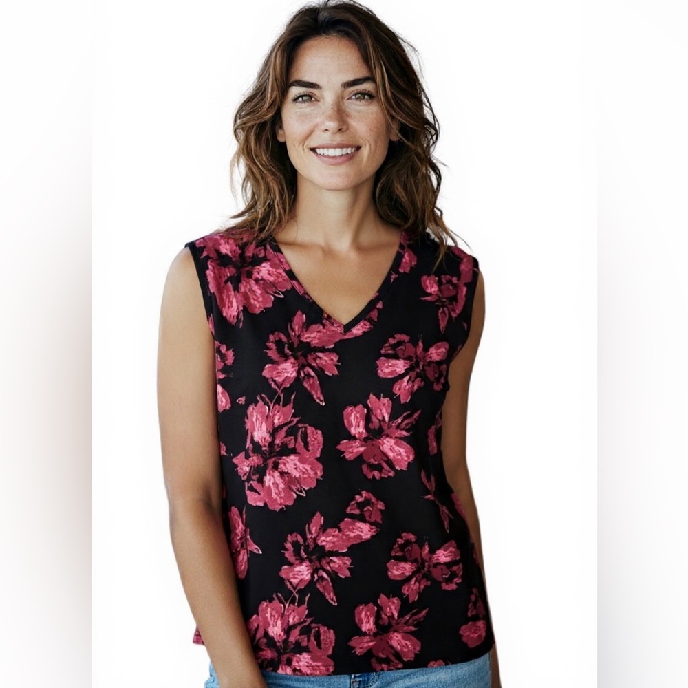 NWT Rachel Roy V Neck Pink Flower Top Sleeveless V-Neck Floral Shell